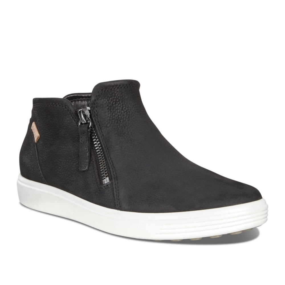 Ecco soft 7 low bootie size 8